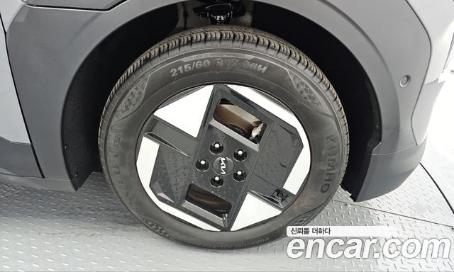 Kia EV3 Long Range 2WD Earth 2025 — фото 21