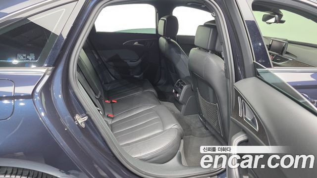 Audi A6 35 TDI Premium C7 2018 — фото 12