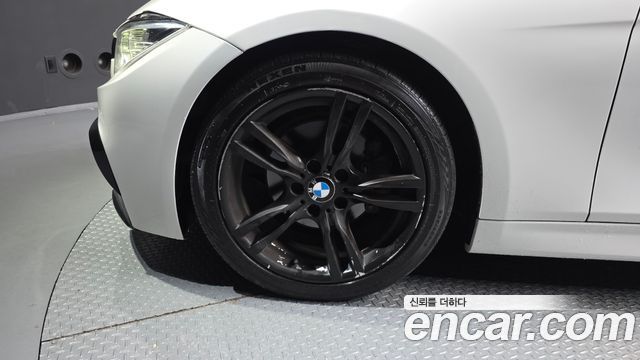 BMW 3 Series (F30) 330i M Sport 2017 — фото 5