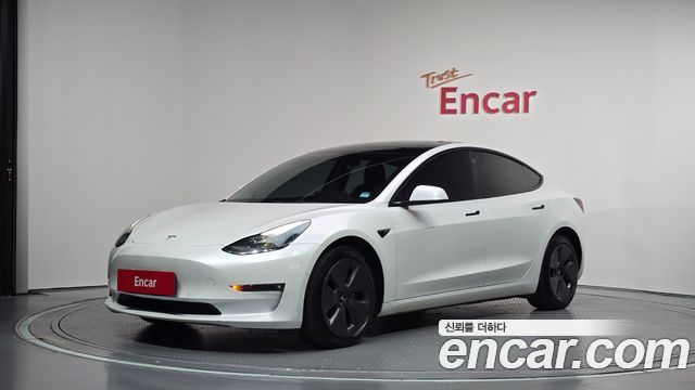 Tesla Model 3 RWD