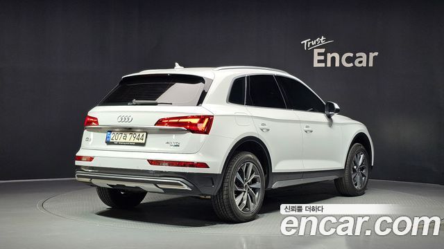 Audi Q5 (FY) 40 TDI Quattro 2023 — фото 2