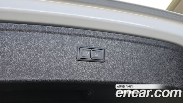 Audi Q5 (FY) 40 TDI Quattro 2023 — фото 39