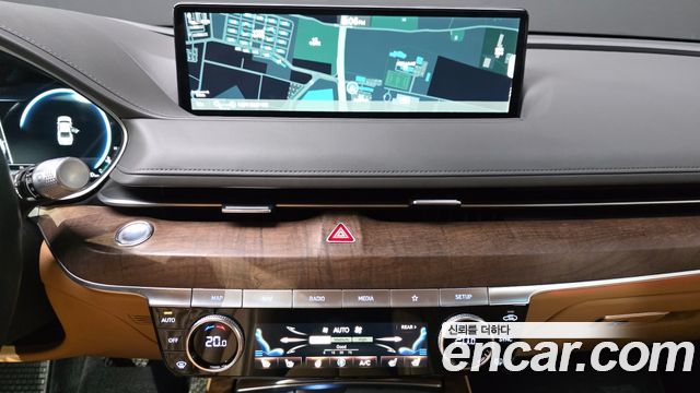 Genesis G80 (RG3) Gasoline 2.5 Turbo AWD 2022 — фото 13