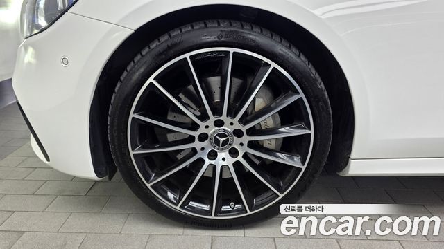 Mercedes-Benz E-Class (W213) E350 4MATIC AMG Line 2023 — фото 5