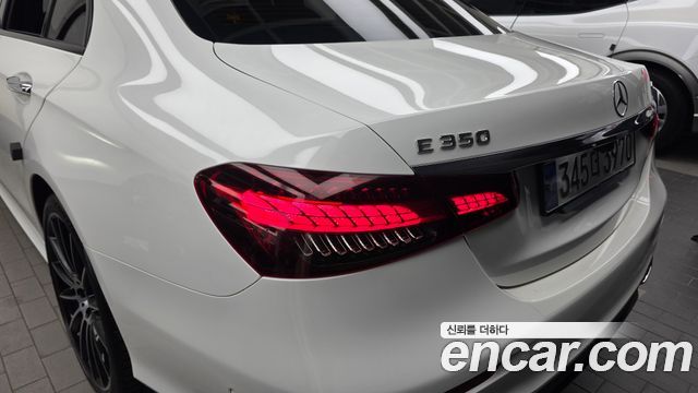 Mercedes-Benz E-Class (W213) E350 4MATIC AMG Line 2023 — фото 23