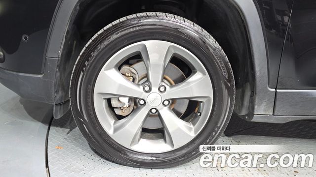 Jeep Cherokee (KL) 2.4 Limited AWD 2021 — фото 5