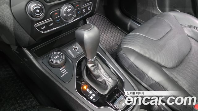 Jeep Cherokee (KL) 2.4 Limited AWD 2021 — фото 9