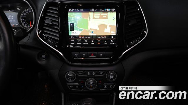 Jeep Cherokee (KL) 2.4 Limited AWD 2021 — фото 13