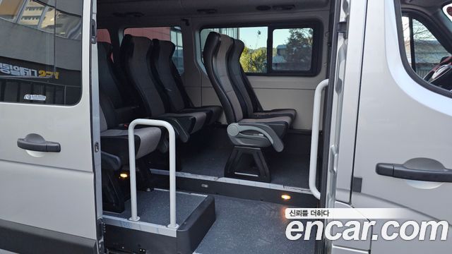 Renault Korea Master 2.3 15-Seater 2020 — фото 12