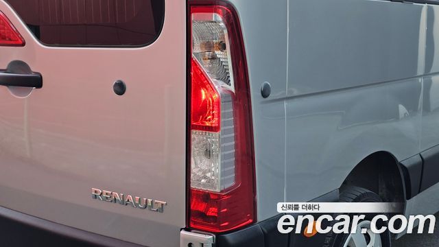 Renault Korea Master 2.3 15-Seater 2020 — фото 23