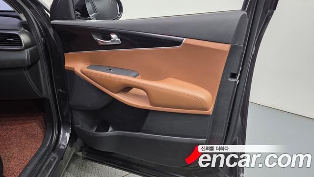 Kia Sorento Diesel 2.0 2WD Marster 2020 — фото 24