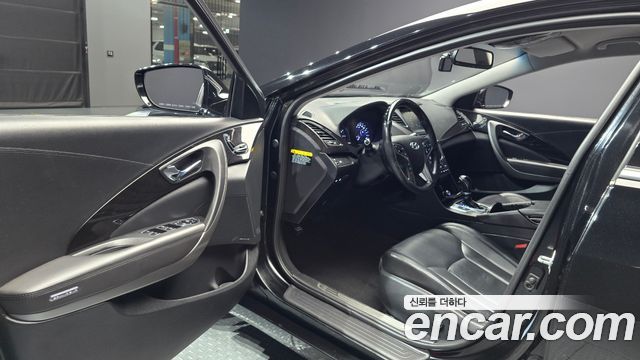 Hyundai Grandeur (HG) HG300 Premium 2015 — фото 10