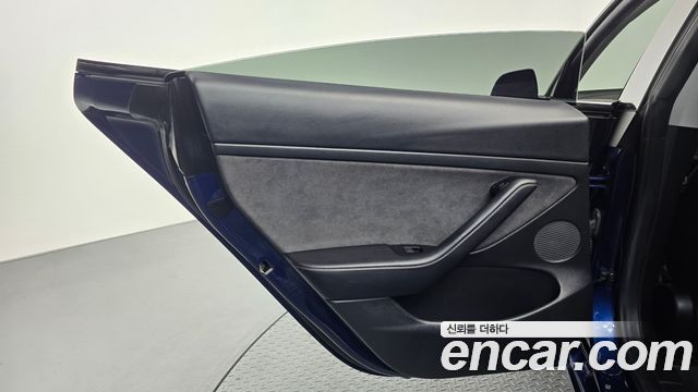 Tesla Model 3 Long Range AWD 2022 — фото 31