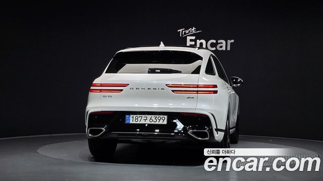 Genesis GV70 2.5T Gasoline AWD 2025 — фото 4