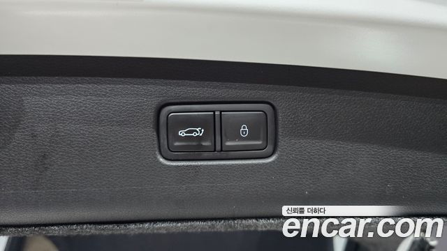 Genesis GV70 2.5T Gasoline AWD 2025 — фото 18