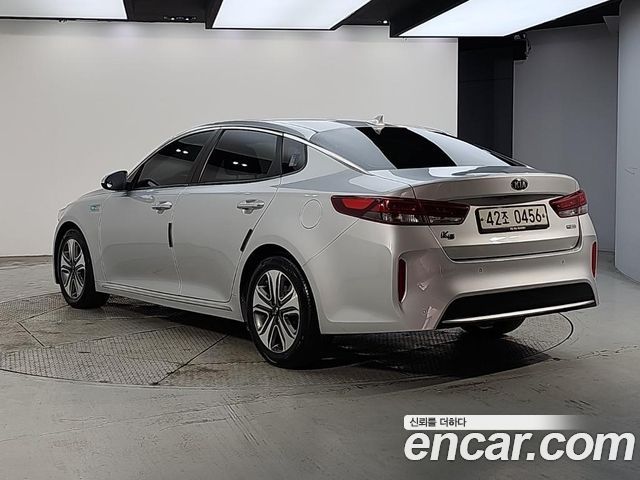 Kia K5 Hybrid (II) Noblesse Special 2016 — фото 3