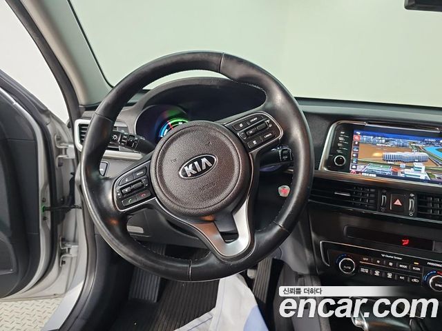 Kia K5 Hybrid (II) Noblesse Special 2016 — фото 9