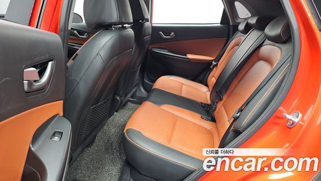 Hyundai Kona 1.6 Turbo 2WD Modern pop 2018 — фото 12