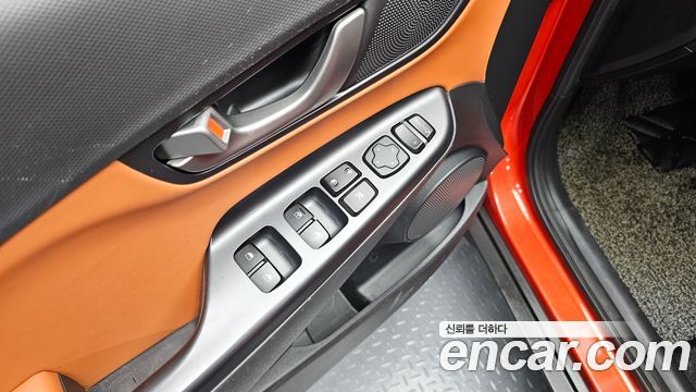 Hyundai Kona 1.6 Turbo 2WD Modern pop 2018 — фото 13