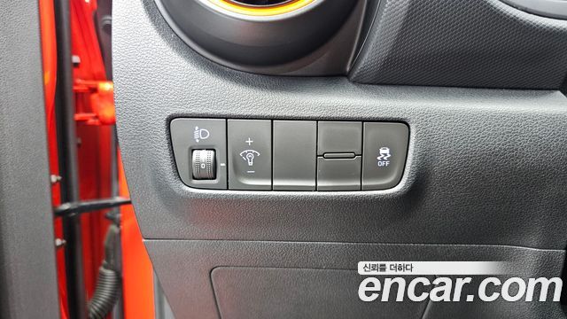 Hyundai Kona 1.6 Turbo 2WD Modern pop 2018 — фото 14