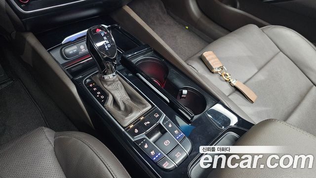 Kia K7 3.0 GDI Prestige 2018 — фото 9