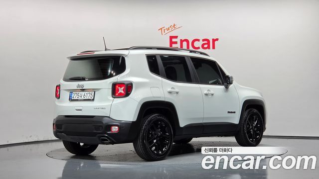 Jeep Renegade 1.3 Limited 2022 — фото 2