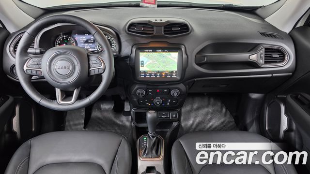 Jeep Renegade 1.3 Limited 2022 — фото 7