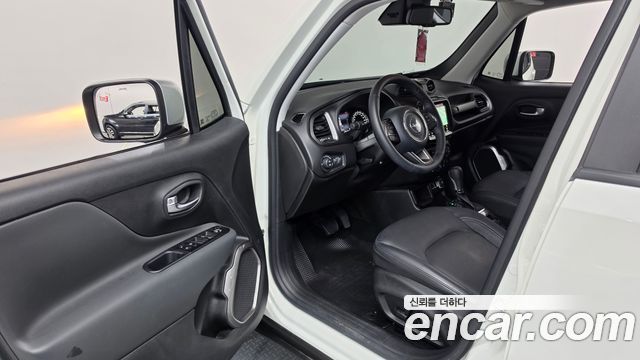 Jeep Renegade 1.3 Limited 2022 — фото 10