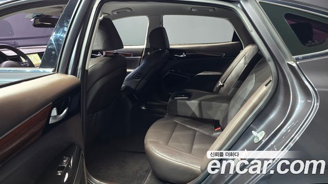 Kia K7 2.4 GDI Limited 2017 — фото 12
