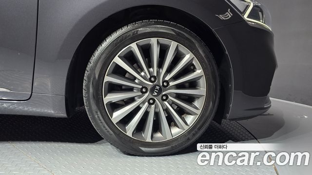 Kia K7 2.4 GDI Limited 2017 — фото 21