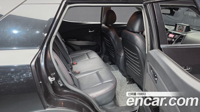 KG Mobility (SsangYong) Tivoli Air Diesel IX 4WD 2016 — фото 12