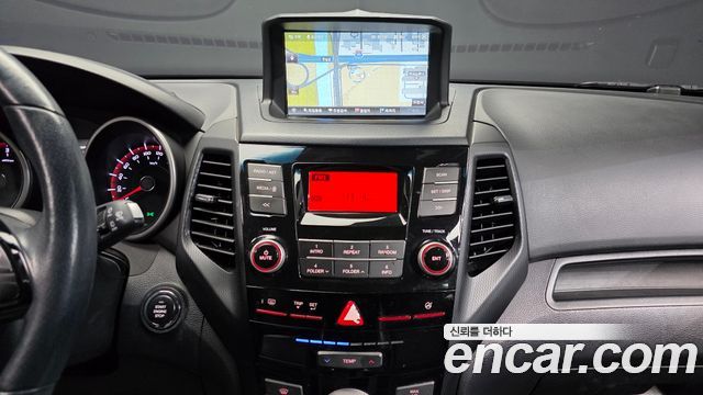 KG Mobility (SsangYong) Tivoli Air Diesel IX 4WD 2016 — фото 14