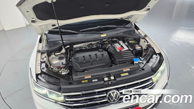 Volkswagen Tiguan (II) 2.0 TDI Prestige 2022 — фото 6