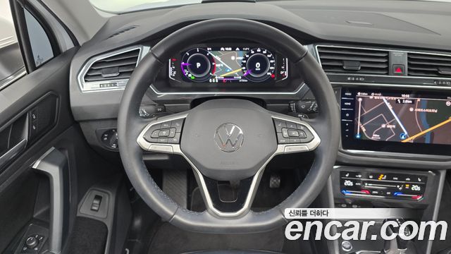 Volkswagen Tiguan (II) 2.0 TDI Prestige 2022 — фото 12