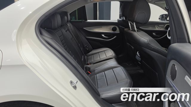 Mercedes-Benz E-Class (W213) E300 Avantgarde 2019 — фото 15