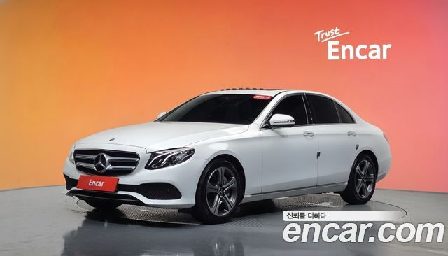 Mercedes-Benz E-Class (W213) E300 Avantgarde 2019 — фото 1