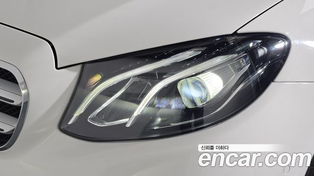 Mercedes-Benz E-Class (W213) E300 Avantgarde 2019 — фото 28