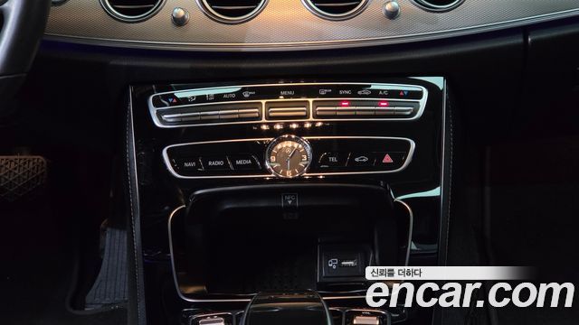Mercedes-Benz E-Class (W213) E300 Avantgarde 2019 — фото 40