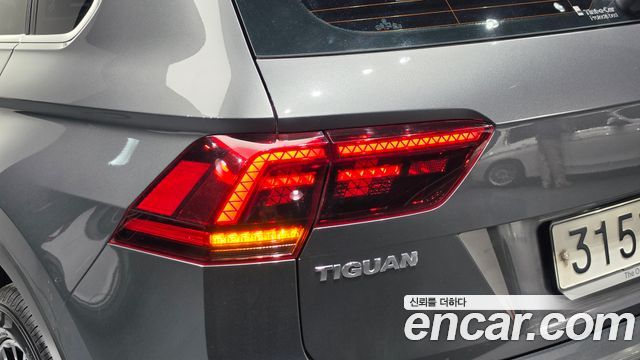 Volkswagen Tiguan (II) 2.0 TDI Prestige 2020 — фото 23