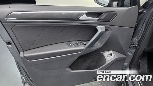 Volkswagen Tiguan (II) 2.0 TDI Prestige 2020 — фото 24