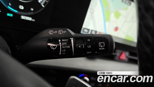 Kia Sportage Hybrid (V) Signature Gravity 2WD 2023 — фото 19