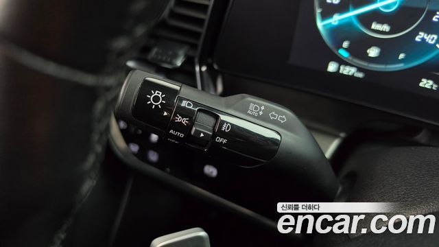 Kia Sportage Hybrid (V) Signature Gravity 2WD 2023 — фото 28