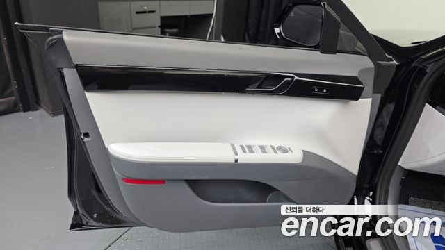 Hyundai Grandeur Hybrid (GN7) Exclusive 2023 — фото 24