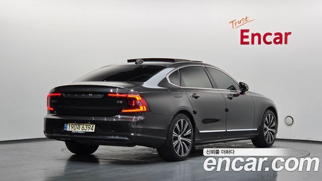 Volvo S90 B5 Ultimate Bright 2023 — фото 2
