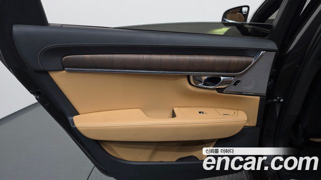 Volvo S90 B5 Ultimate Bright 2023 — фото 25