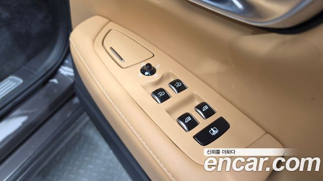 Volvo S90 B5 Ultimate Bright 2023 — фото 28