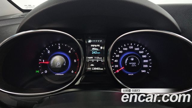 Hyundai Santa Fe (DM) Diesel(e-VGT) 2.2 2WD Exclusive Special 2015 — фото 8