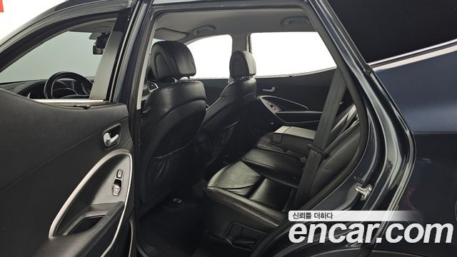 Hyundai Santa Fe (DM) Diesel(e-VGT) 2.2 2WD Exclusive Special 2015 — фото 11
