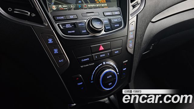 Hyundai Santa Fe (DM) Diesel(e-VGT) 2.2 2WD Exclusive Special 2015 — фото 15