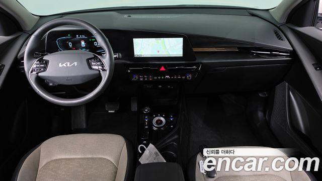 Kia Niro Prestige 2024 — фото 7